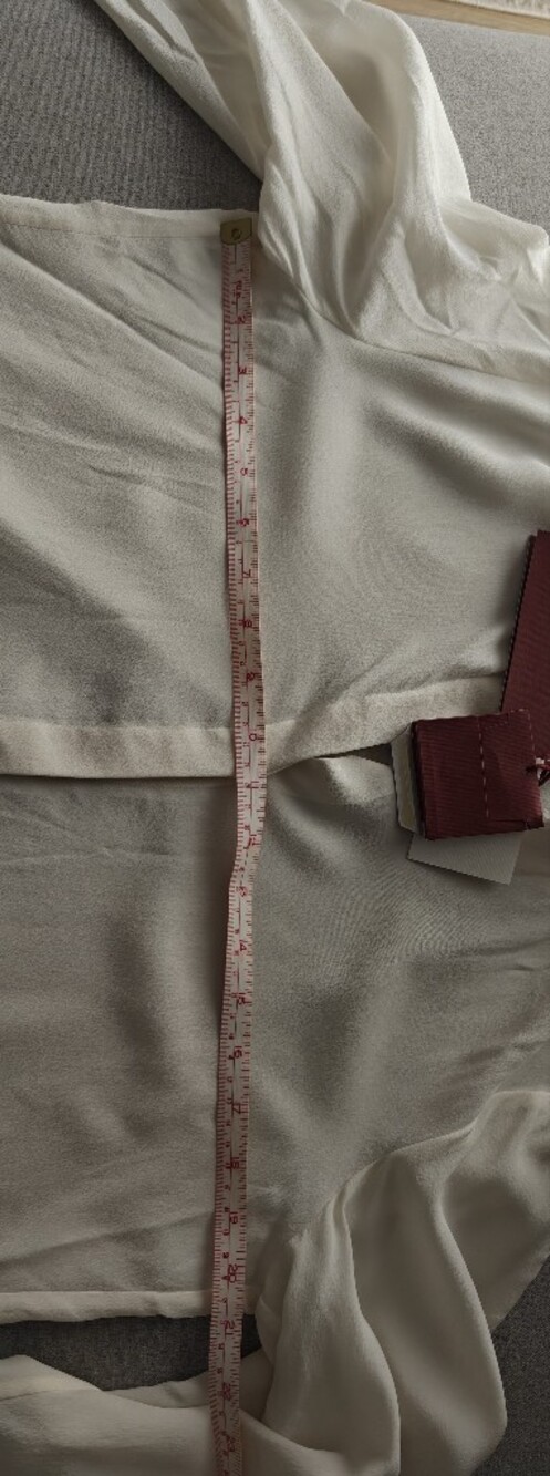 New MaxMara Cream Silk Button-Up Blouse w/ 3D Floral Collar - Picture 9 of 12